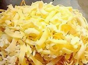 牡蠣の味噌バター鍋、麺の追加が好評です